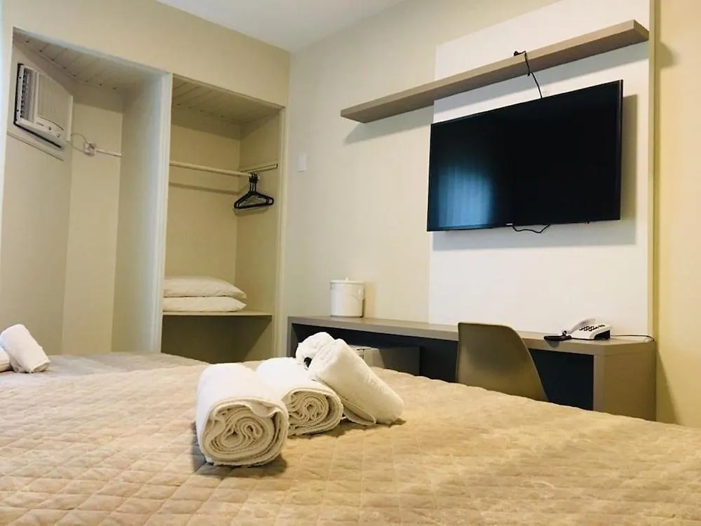 Caravaggio Praia Hotel Florianopolis 3*,